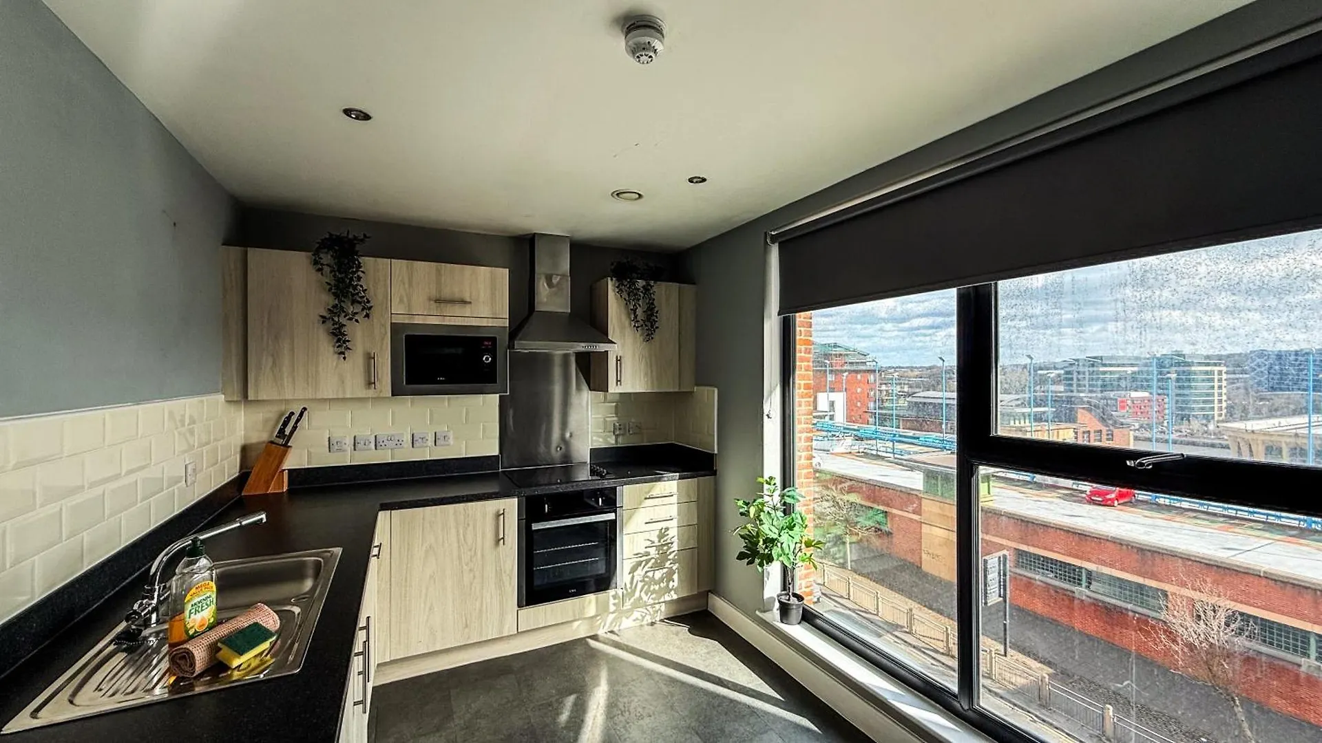 Modern Central Apartment With Views Of The Quayside Sleep 8 Free Parking 뉴캐슬어폰타인