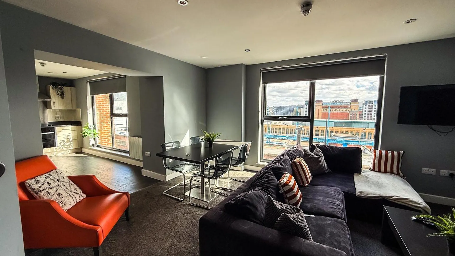 Modern Central Apartment With Views Of The Quayside Sleep 8 Free Parking 뉴캐슬어폰타인