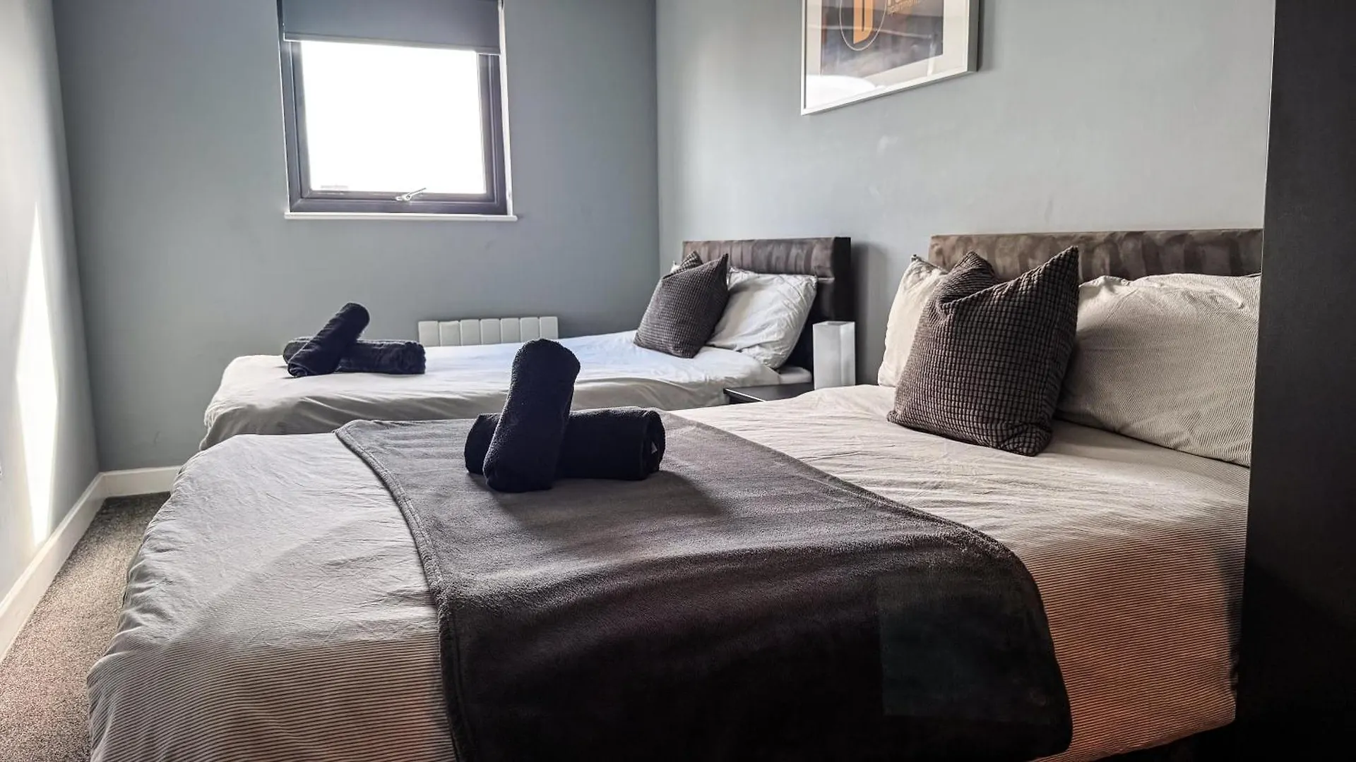 Modern Central Apartment With Views Of The Quayside Sleep 8 Free Parking 뉴캐슬어폰타인